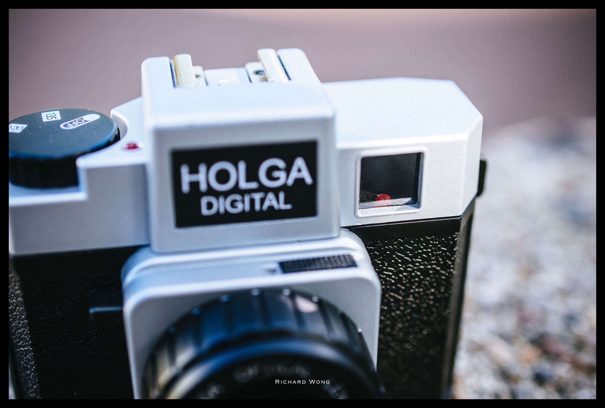 Holga Digital Review – Review By Richard